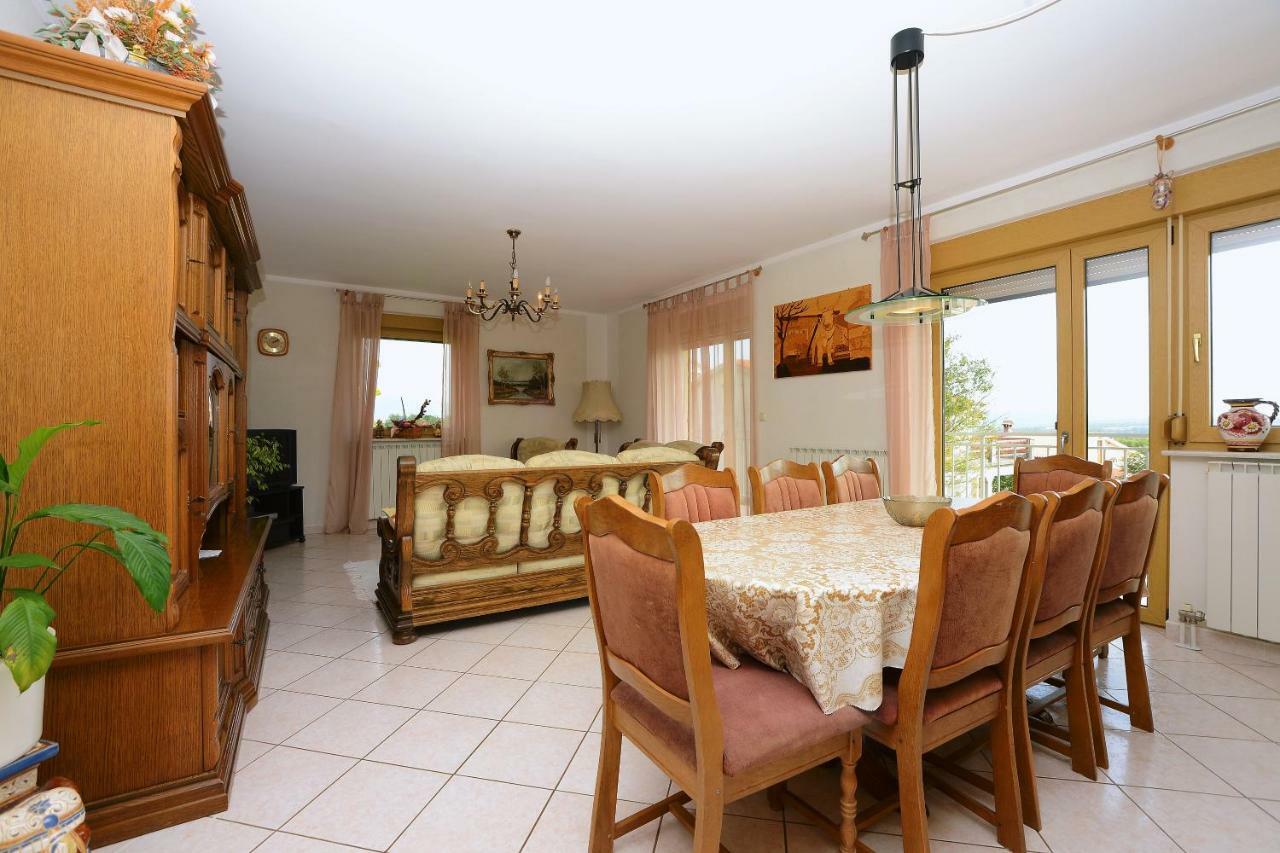 Ferienhaus Tomic Nedeščina Eksteriør bilde
