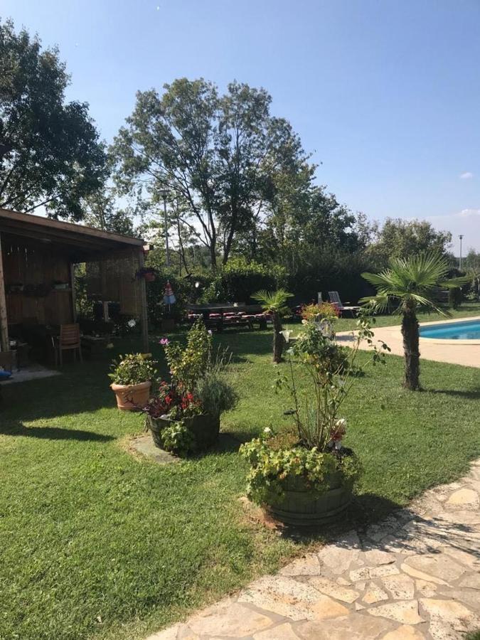 Ferienhaus Tomic Nedeščina Eksteriør bilde