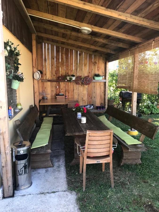 Ferienhaus Tomic Nedeščina Eksteriør bilde